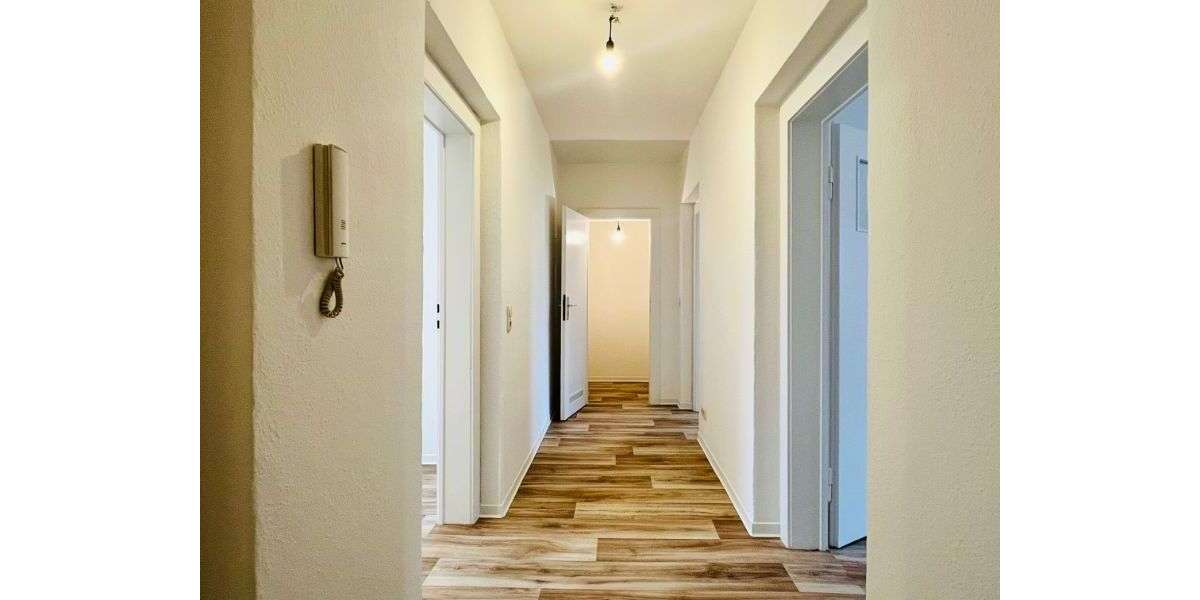 Wohnung zum Mieten in Freital 326,94 € 54.04 m² 2 zimmer
