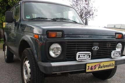 Lada Niva 89.000 km 1.499 &euro; Dresden 01277