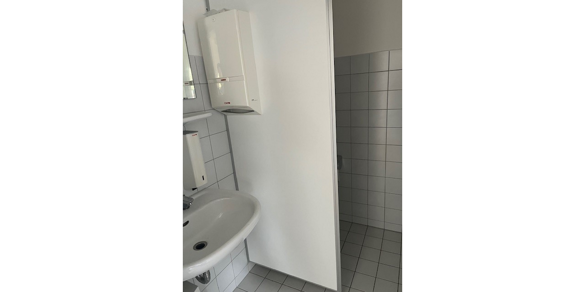 BüroPraxis mit 3 Räumen in Dresden-Klotzsche - Gewerbeobjekt Dresden Klotzsche | Angebot:27463925