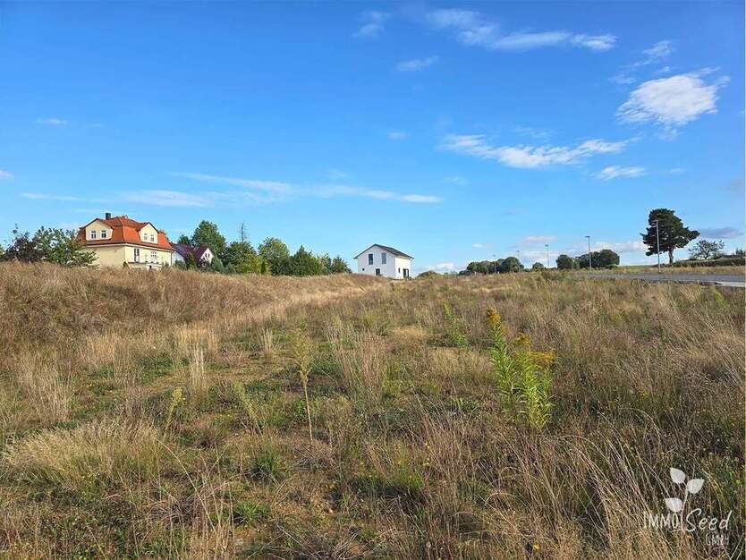 Grundstück zu verkaufen in Großröhrsdorf 157.899 € 721 m²