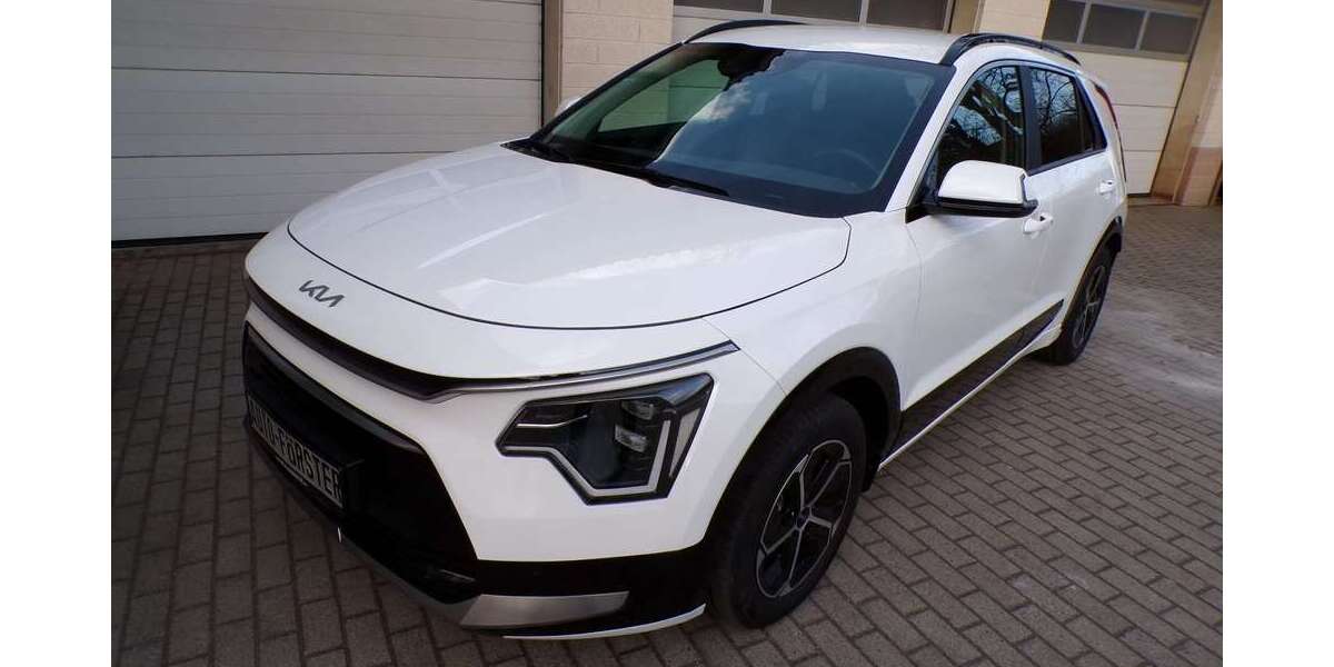 Kia Niro 23.400 km 26.900 &euro; Dohna 01809