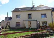 Haus zum Kaufen in Großröhrsdorf 85.000 € 104 m²