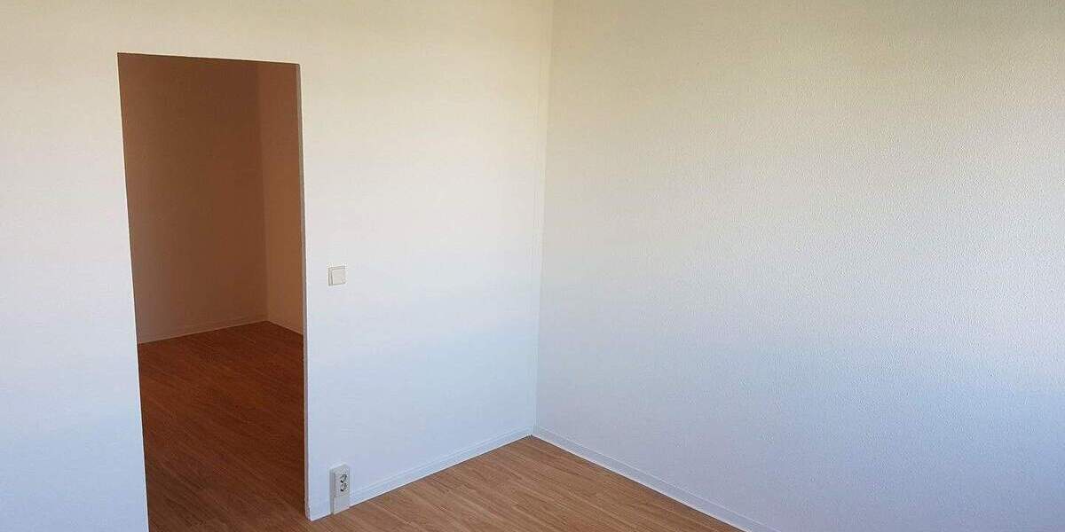 Etagenwohnung Dresden Strehlen - 3 Zimmer, 64 m&sup2;, 450&euro; | Angebot:25299702