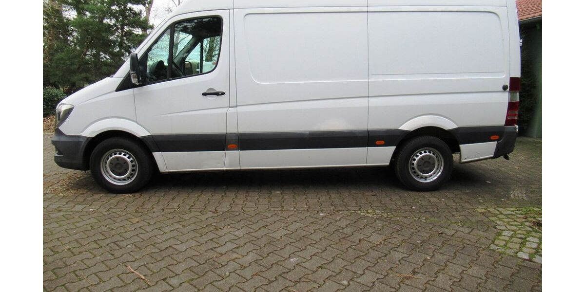 Mercedes-Benz Sprinter 270.000 km 10.499 &euro; Gröbern bei Meissen 01689