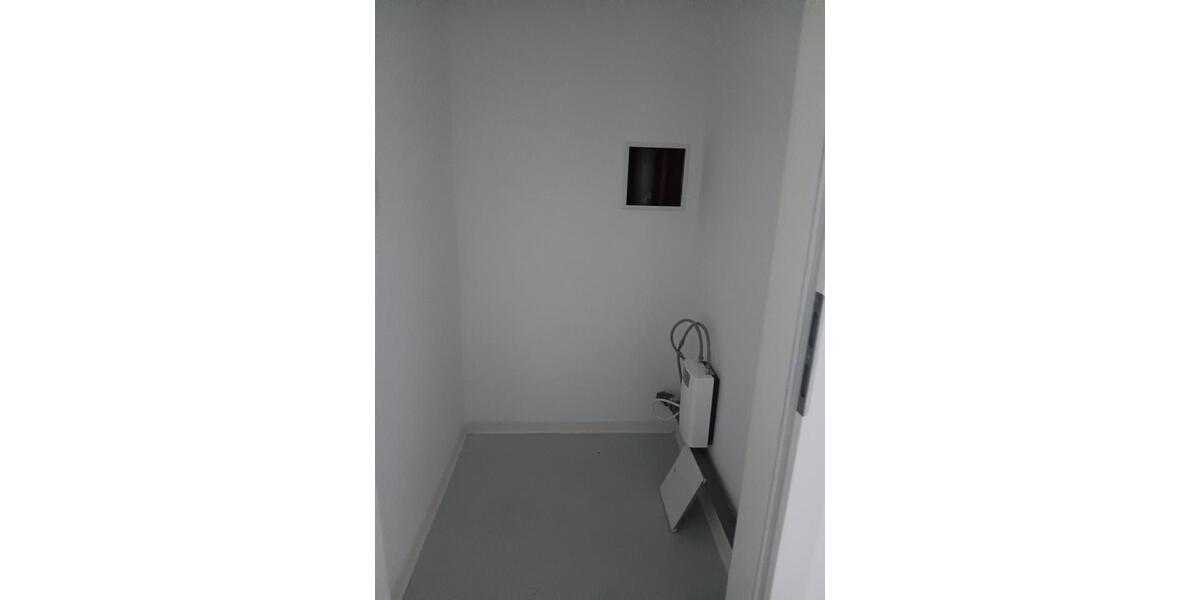 Büroräume in zentraler Lage ab sofort zu vermieten! 3 Zimmer2WCs1AK #KD11 zimmer