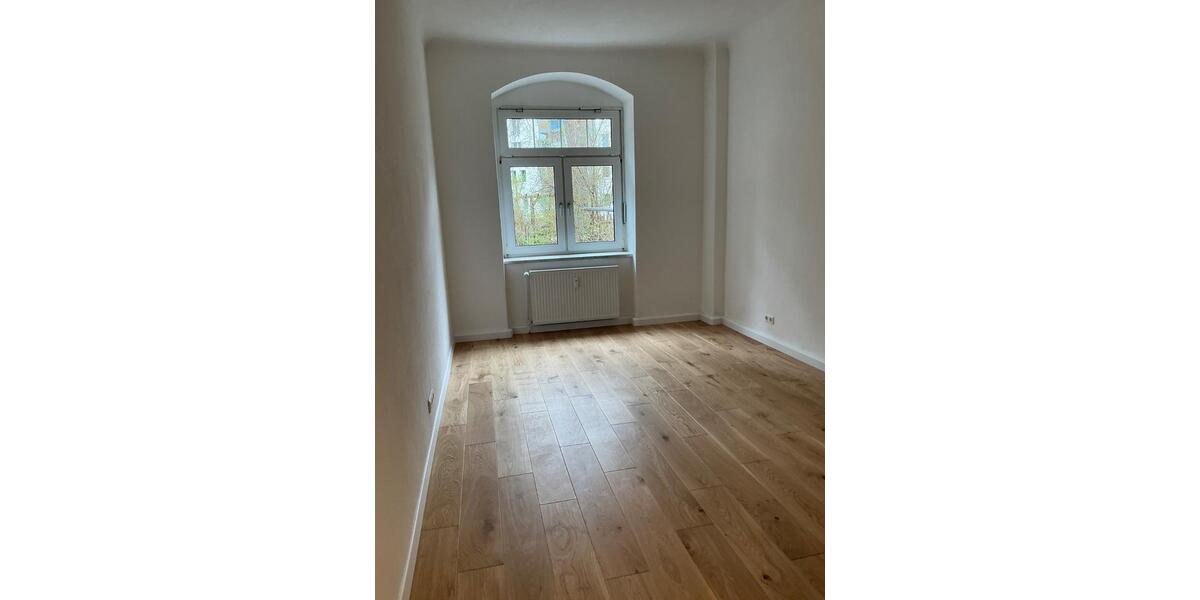 Erdgeschoßwohnung Dresden Pieschen - 4 Zimmer, 74 m&sup2;, 1.020&euro; | Angebot:26211126