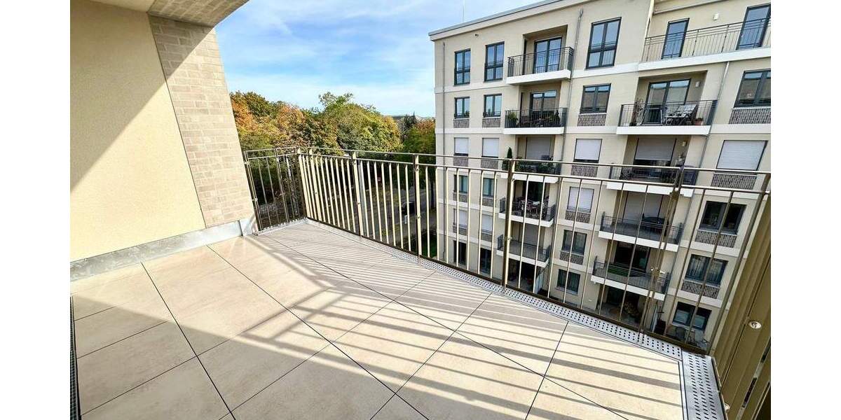 Etagenwohnung Dresden Leipziger Vorstadt - 3 Zimmer, 84 m&sup2;, 1.355&euro; | Angebot:25748886