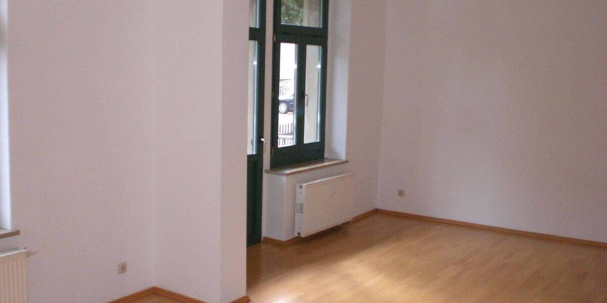 Etagenwohnung Dresden Cotta - 3 Zimmer, 93 m&sup2;, 270.000&euro; | Angebot:25682407