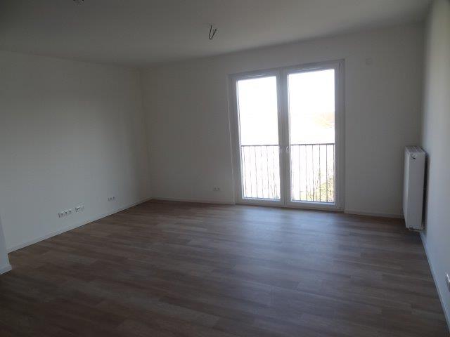 Moderne zentrumsnahe und ruhig gelegene 3-Zimmer-Whg mit Einbauküche und Designbelag, ab März frei 3 zimmer