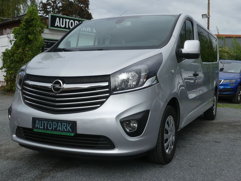 Opel Vivaro 105.500 km 15.490 € Dresden 01237