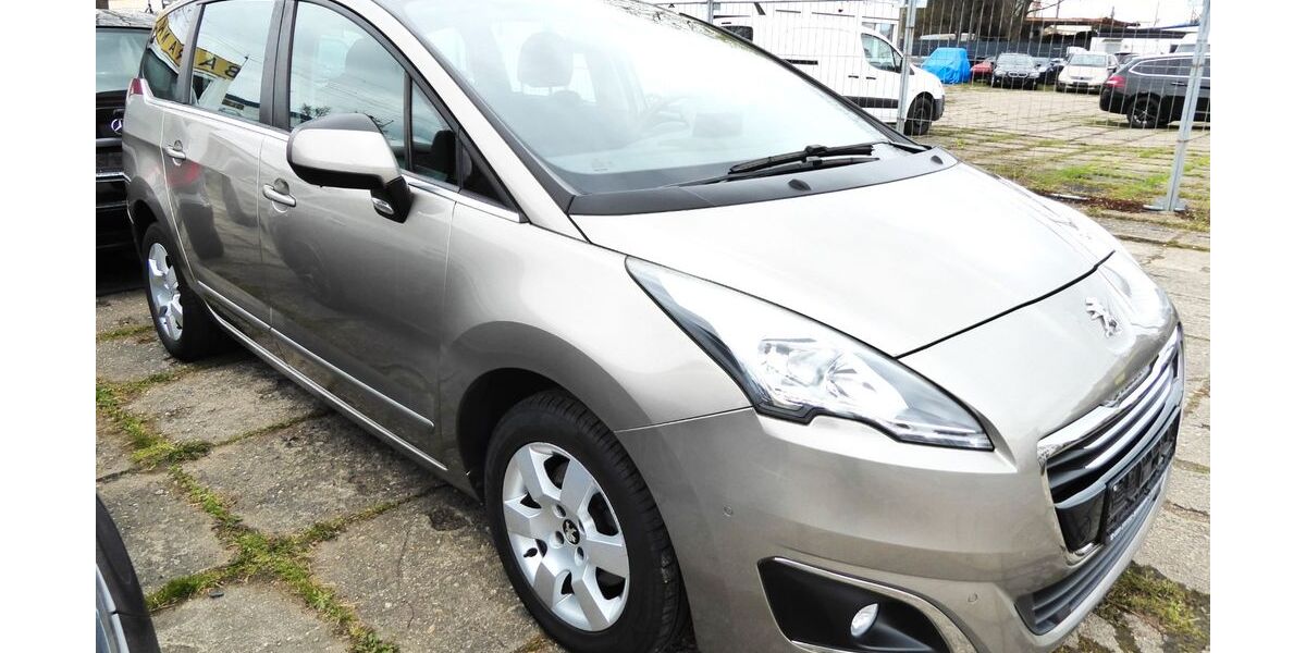 Peugeot 5008 50.757 km 11.990 &euro; Dresden 01237