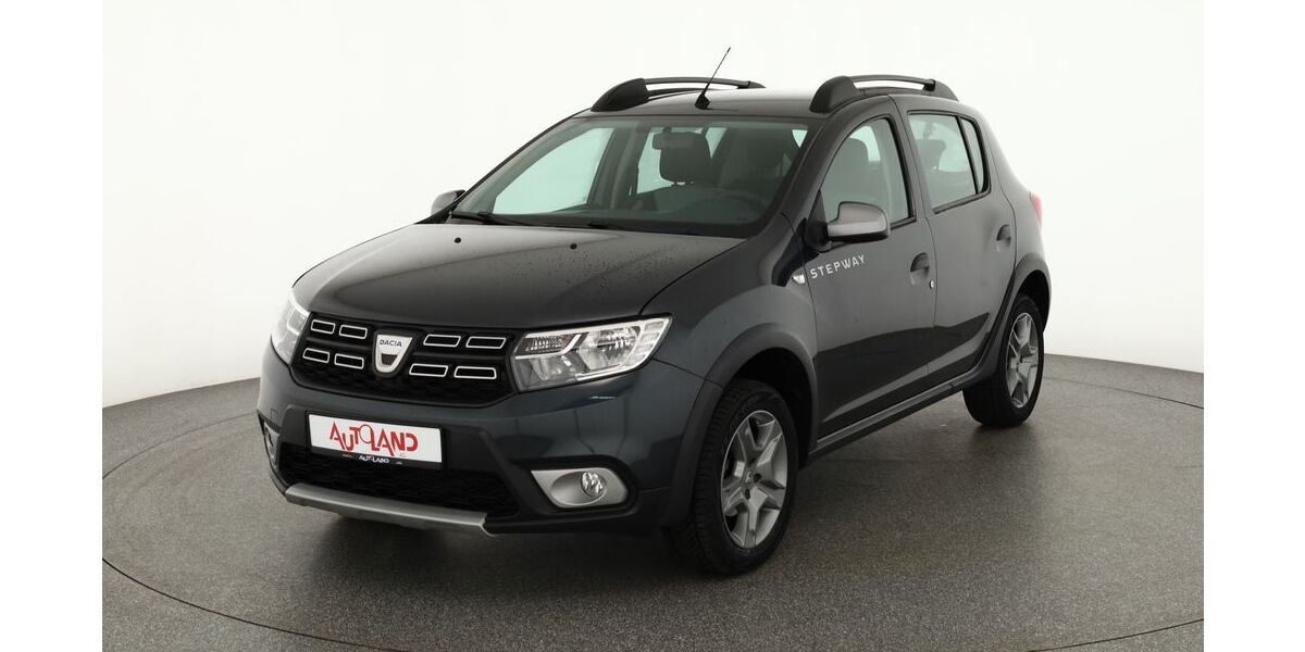 Dacia Sandero 62.151 km 13.990 &euro; Dresden 01069