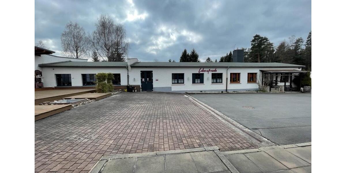 Etagenwohnung Rabenau - 3 Zimmer, 120 m&sup2;, 14&euro; | Angebot:26463612
