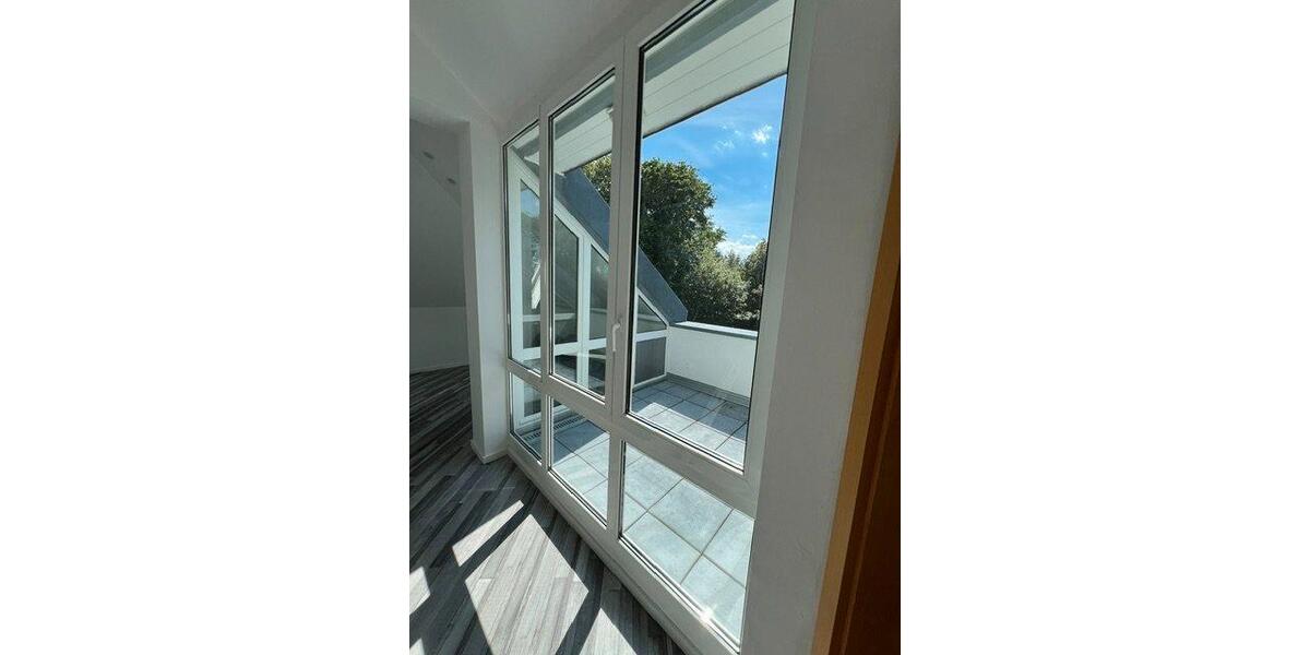 Dachgeschoßwohnung Dresden Leuben - 1.5 Zimmer, 34 m&sup2;, 83.750&euro; | Angebot:26941513