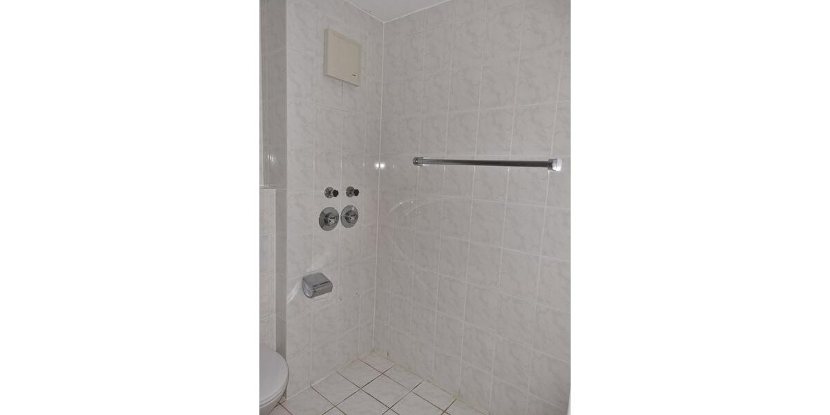 Hochparterre Dresden Schönfeld-Weißig - 3 Zimmer, 68 m&sup2;, 179.000&euro; | Angebot:23764485