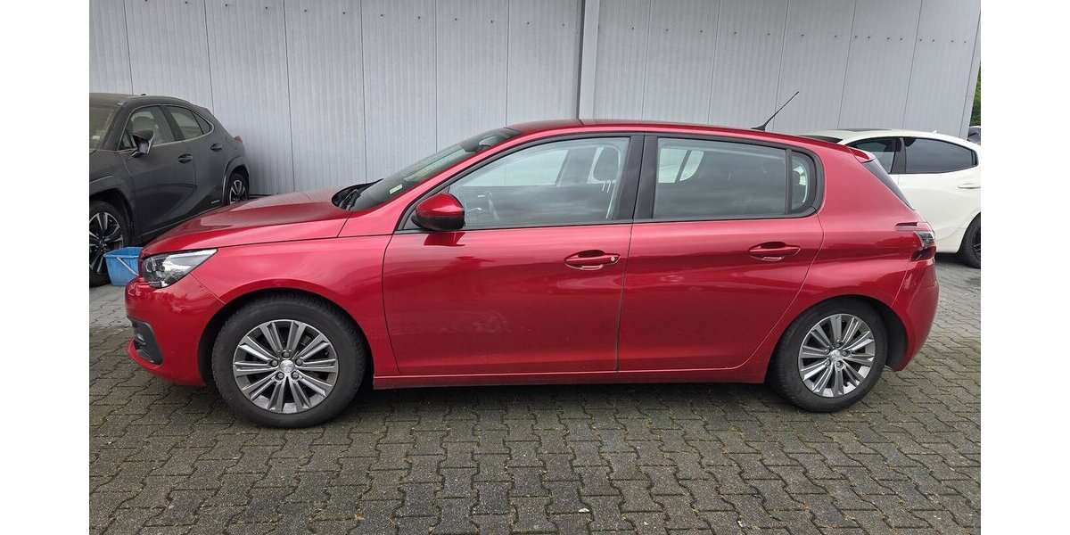 Peugeot 308 II 1.2 Pure Tech 130 97.597 km 3.650 &euro; Wilsdruff 01723