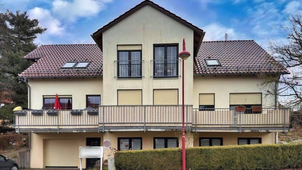 Mehrfamilienhaus, Wohnhaus Dresden Weißig - 9 Zimmer, 280 m&sup2;, 650.000&euro; | Angebot:26108539