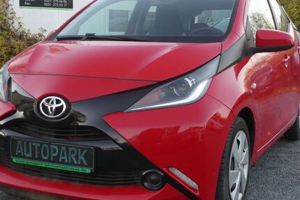 Toyota Aygo (X) 52.500 km 7.290 &euro; Dresden 01237