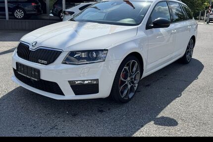 Skoda Octavia 86.299 km 14.000 € Pirna 01796
