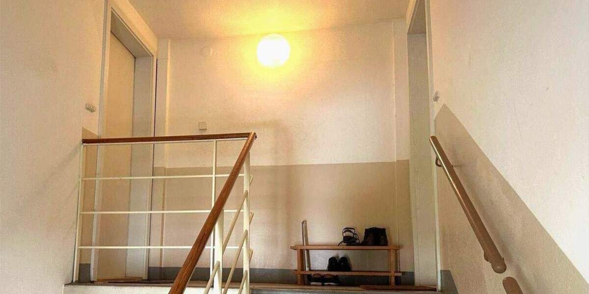 Etagenwohnung Dresden Niedersedlitz - 2 Zimmer, 35 m&sup2;, 75.000&euro; | Angebot:26244539