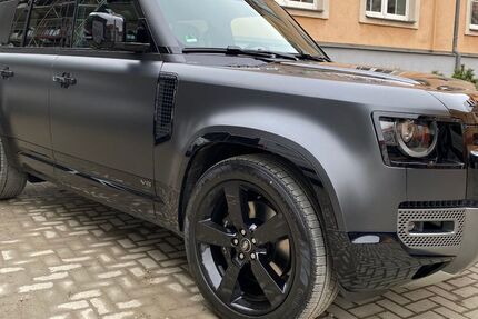 Land Rover Defender 35.000 km 119.999 € Dresden 01159