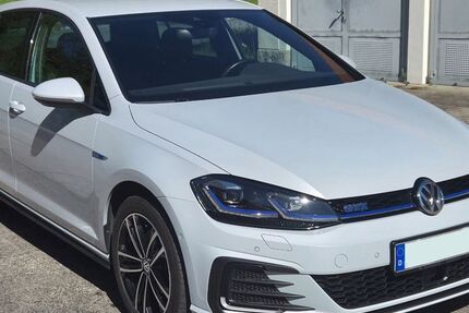 VW Golf 132.000 km 14.999 &euro; Dresden 01109
