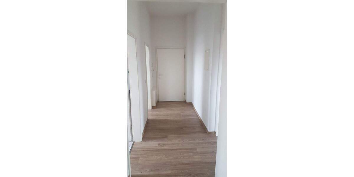 Etagenwohnung Arnsdorf - 2 Zimmer, 74 m&sup2;, 146.000&euro; | Angebot:25685107