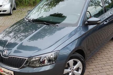 Skoda Fabia 30.000 km 14.480 &euro; Dresden 01239