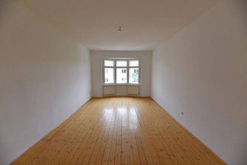 Johannstadt: Schöne 4 Raum-Whg mit Holzdielung, seitlicher Elbblick A31 4.OG re E9