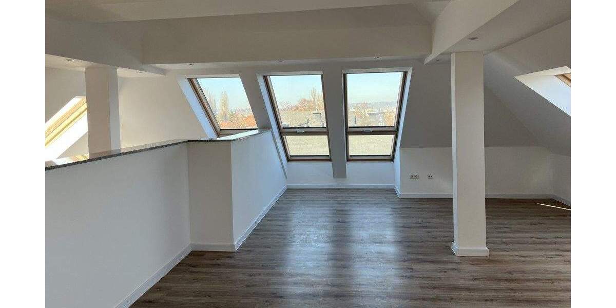 Etagenwohnung Dresden Cotta - 5 Zimmer, 119 m&sup2;, 1.500&euro; | Angebot:25709117