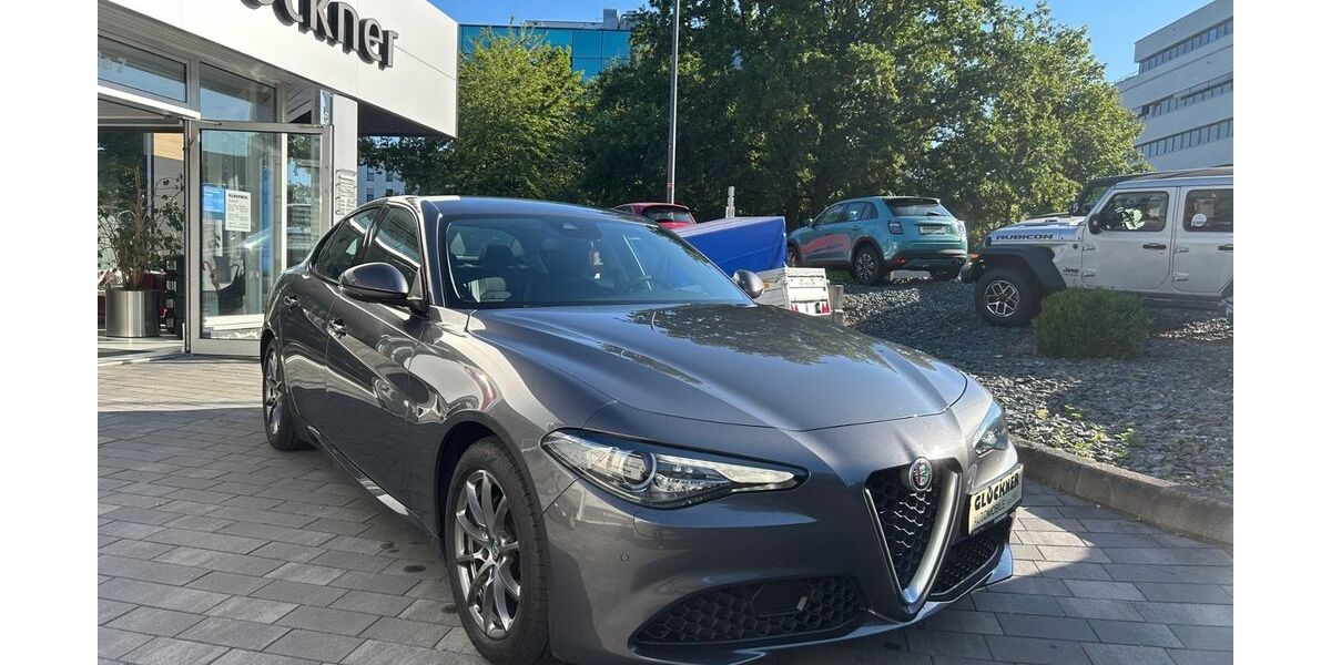 Alfa Romeo Giulia 77.946 km 23.490 € Dresden 01109