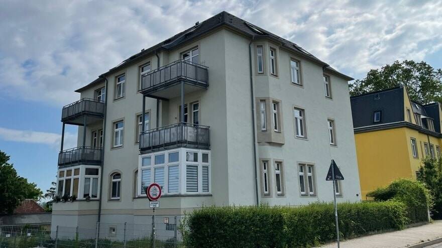 Sonnige 3-Raum-DG-Wohnung in Uni-Nähe !