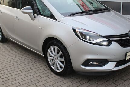 Opel Zafira Tourer 98.721 km 15.990 &euro; Radebeul-Dresden 01445