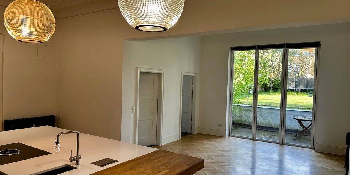 Etagenwohnung Dresden Radeberger Vorstadt - 8 Zimmer, 320 m&sup2;, 1.320.000&euro; | Angebot:26686246