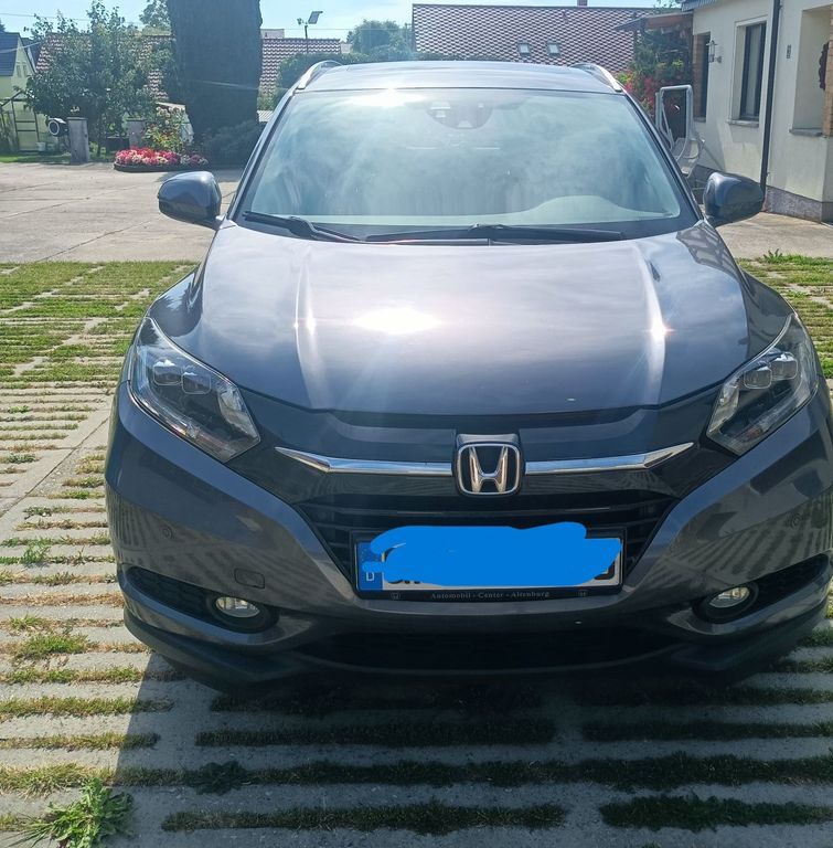 HR-V