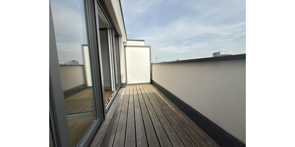 Dachgeschoßwohnung Dresden Plauen - 2 Zimmer, 63 m&sup2;, 915&euro; | Angebot:25052074