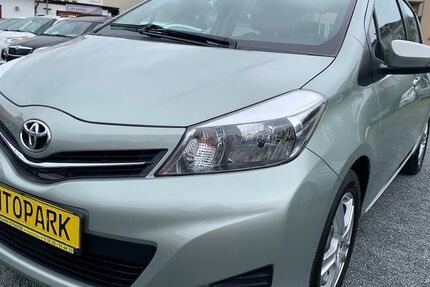 Toyota Yaris 94.700 km 6.700 &euro; Heidenau 01809