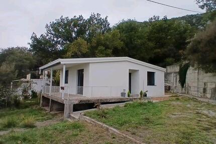 Haus zum Verkauf in Montenegro zimmer