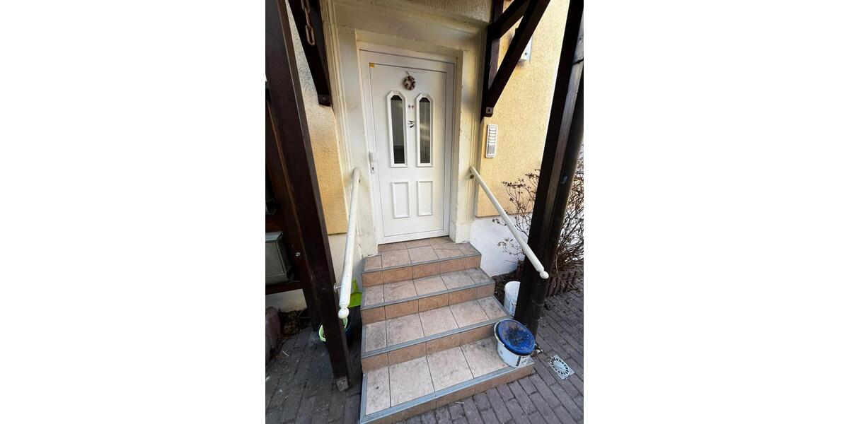 Etagenwohnung Freital - 2 Zimmer, 38 m&sup2;, 370&euro; | Angebot:25813892