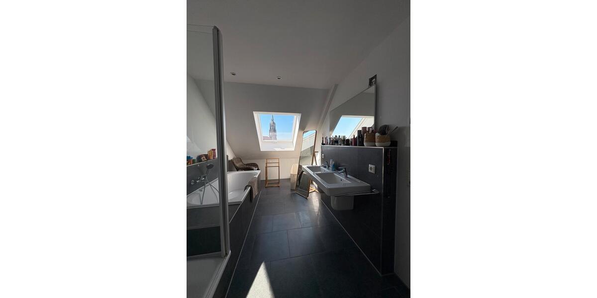 Dachgeschoßwohnung Dresden Neustadt - 4.5 Zimmer, 160 m&sup2;, 2.990&euro; | Angebot:26491974