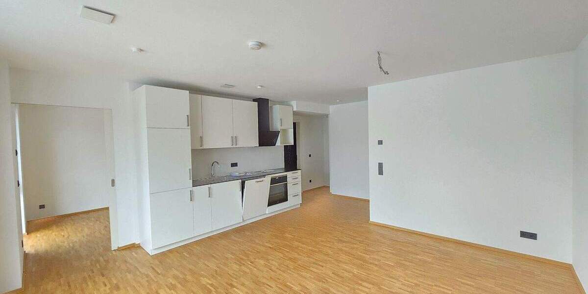 Etagenwohnung Dresden Äußere Neustadt - 2 Zimmer, 66 m&sup2;, 963&euro; | Angebot:25682519