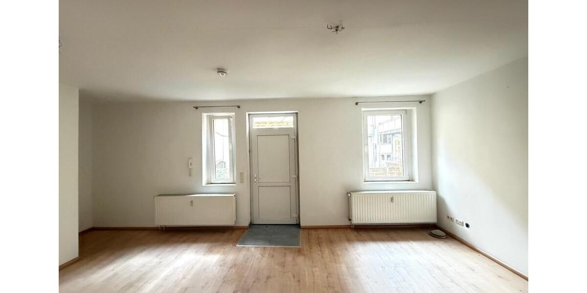 Erdgeschoßwohnung Dresden Neustadt - 1 Zimmer, 30 m&sup2;, 300&euro; | Angebot:25540937