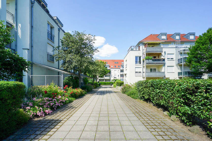 Helle Erdgeschoßwohnung mit großzügiger Terrasse!