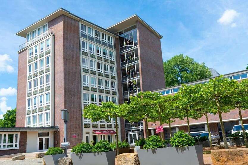 Büro in Dresden 3.030 € 250.35 m²