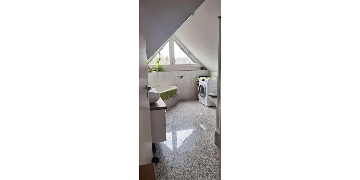 Dachgeschoßwohnung Dresden Loschwitz - 2 Zimmer, 56 m&sup2;, 850&euro; | Angebot:26445796