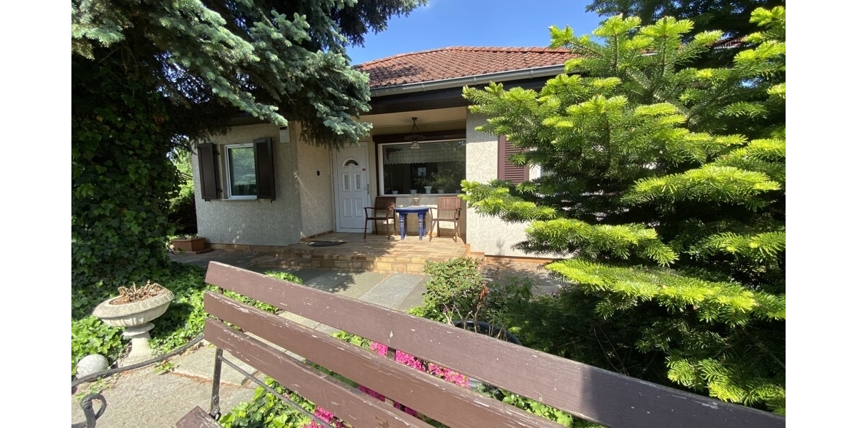 Kleiner Bungalow auf großem Baugrundstück in perfekter Lage von Coswig - Einfamilienhaus Coswig | Angebot:26889040