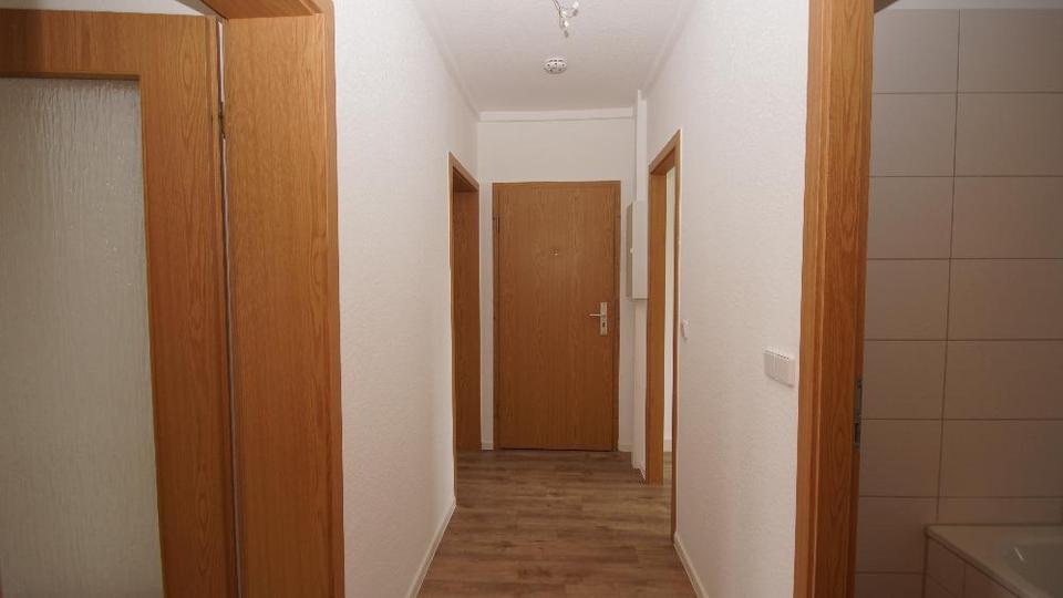 Etagenwohnung Dippoldiswalde - 3 Zimmer, 59 m&sup2;, 334&euro; | Angebot:26130446