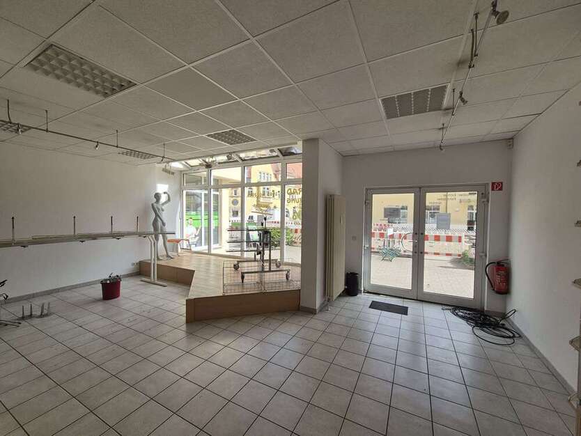 Büro in Dresden 1.384 € 157.7 m²