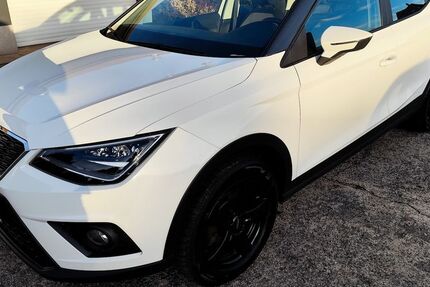 Seat Arona 93.980 km 12.499 &euro; Freital 01705