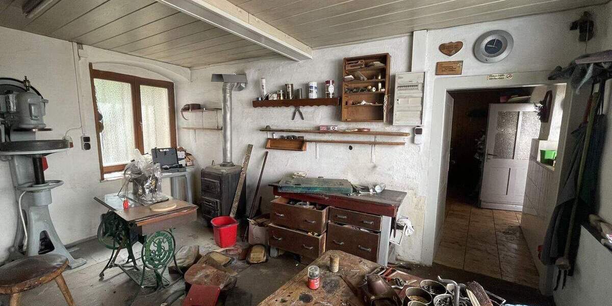 Mehrfamilienhaus, Wohnhaus Stolpen - 8 Zimmer, 106 m&sup2;, 130.000&euro; | Angebot:25822712